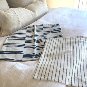 New without tags Designer pillows